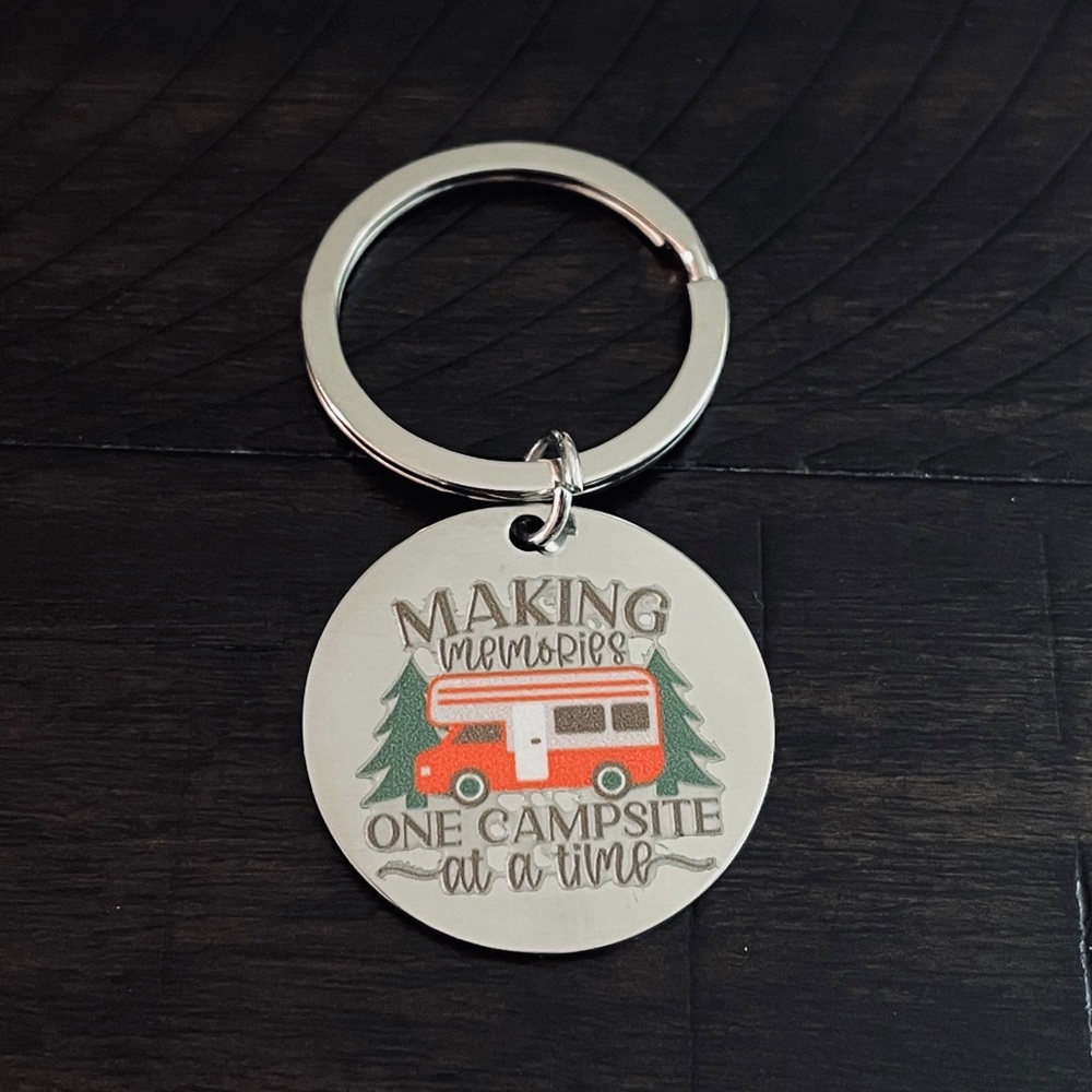 “Making Memories One Campsite at a Time” Round Keychain